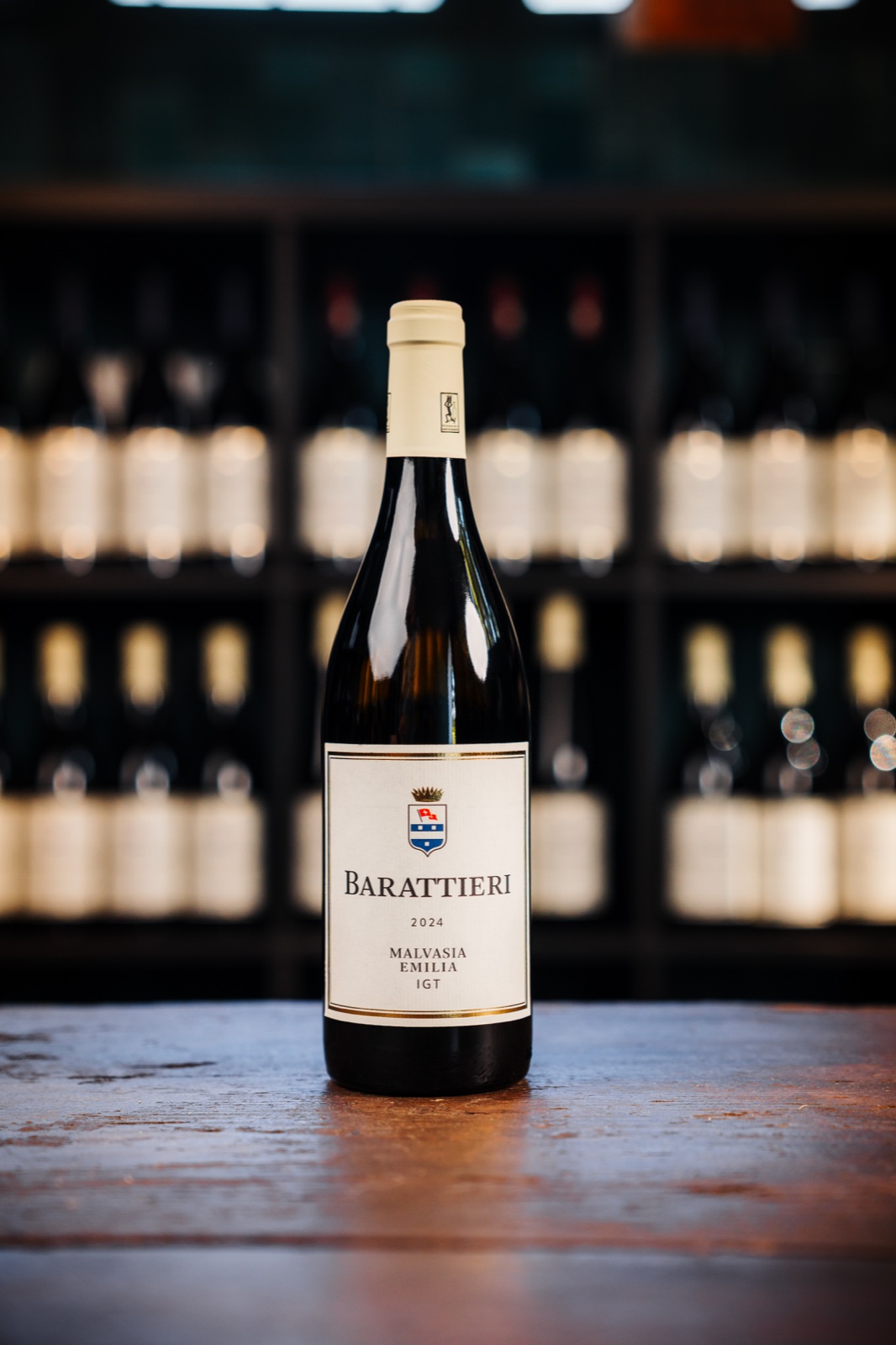 Bottiglia di Malvasia Colli Piacentini DOC Barattieri in cantina
